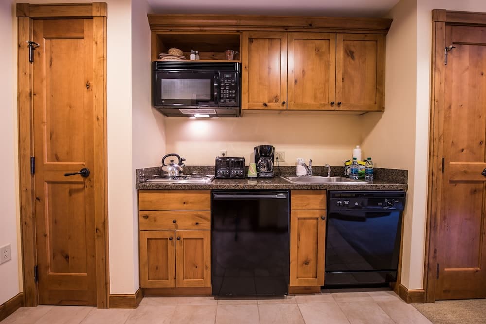 Private kitchenette