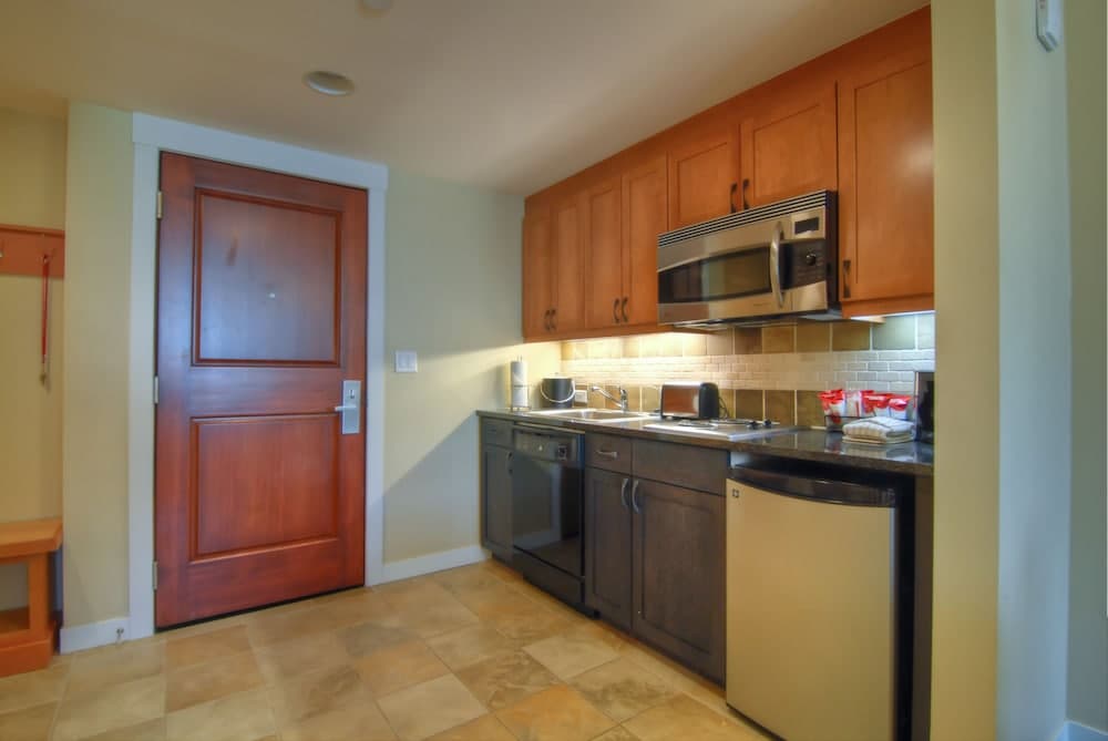 Private kitchenette