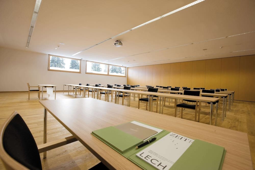 Meeting facility