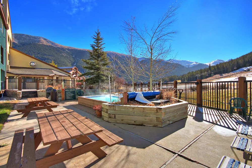 BBQ/picnic area