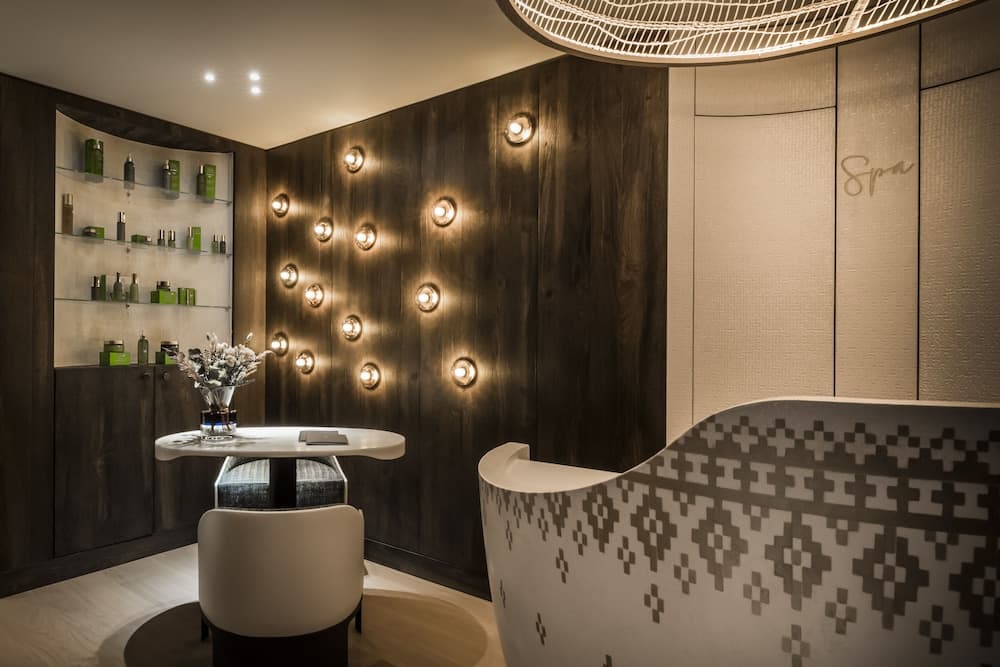 Spa reception