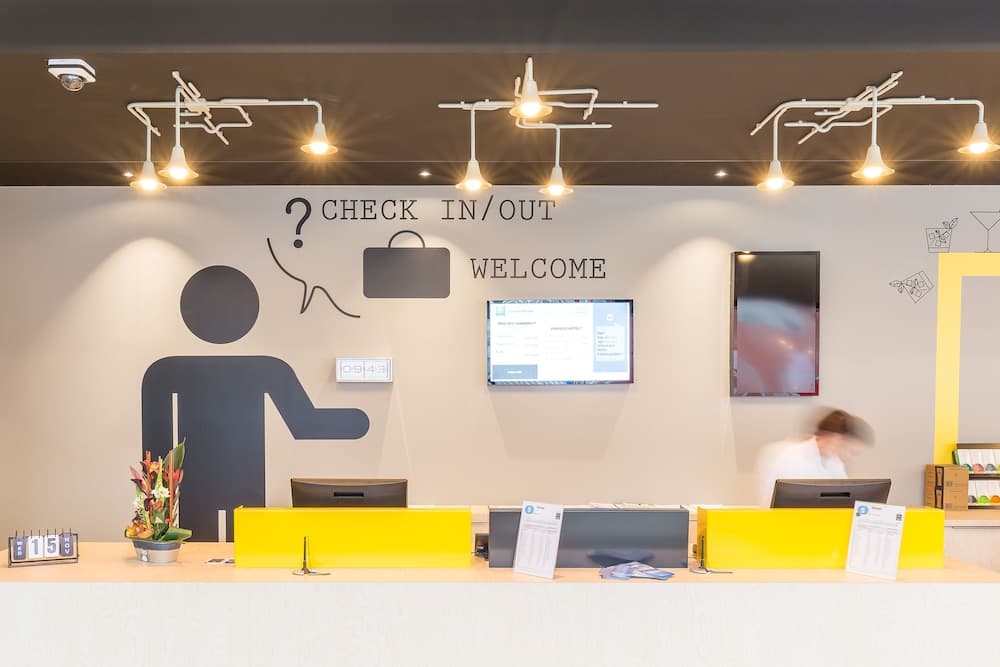 Check-in/check-out kiosk