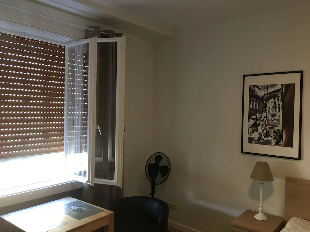 Room amenity
