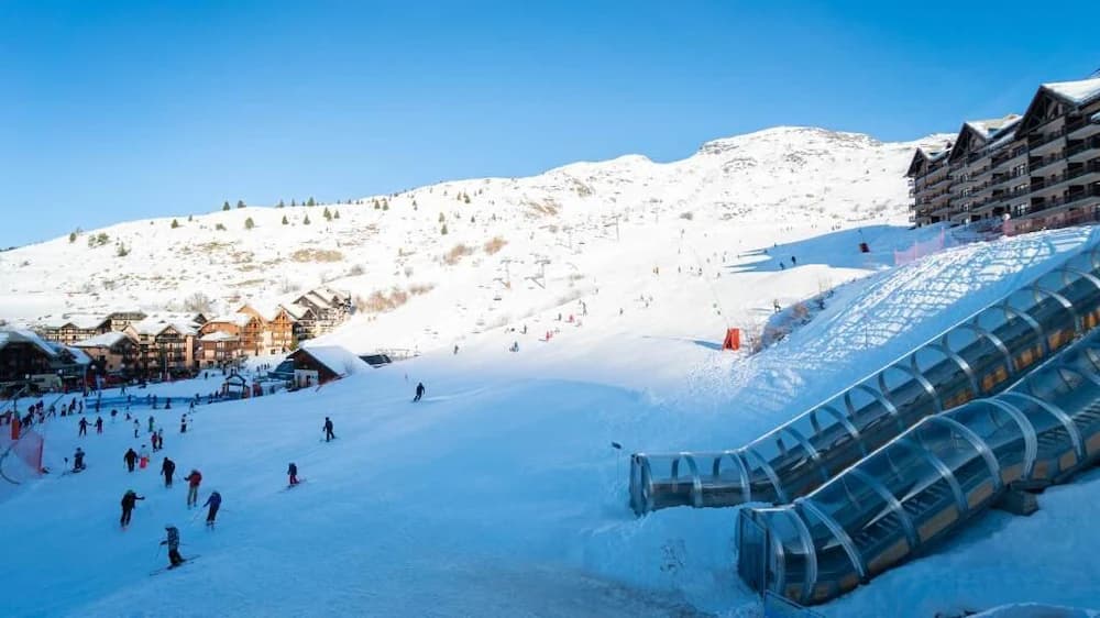 Snow and ski sports