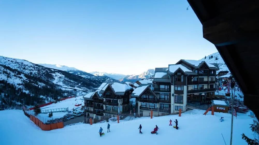 Snow and ski sports