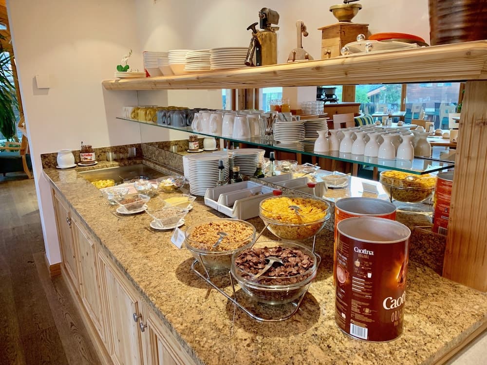 Breakfast buffet
