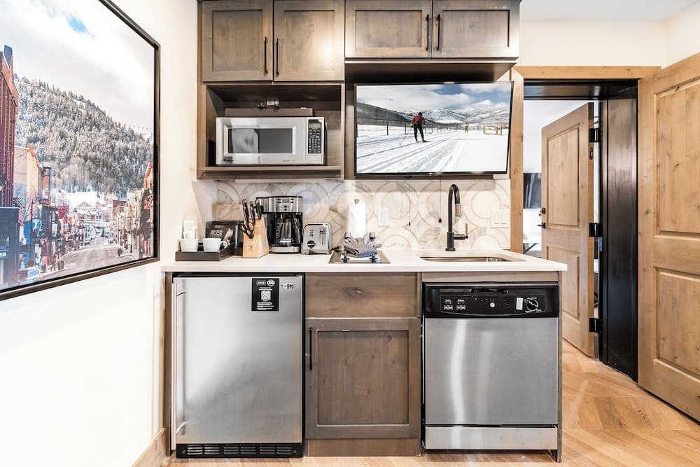 Private kitchenette