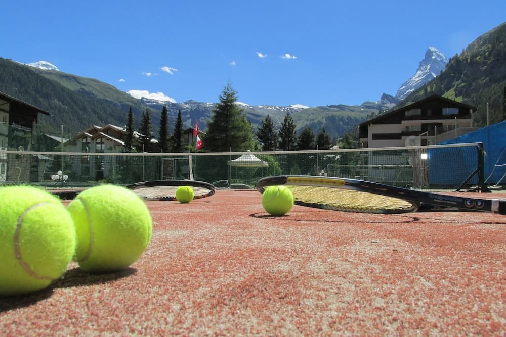 Tennis court
