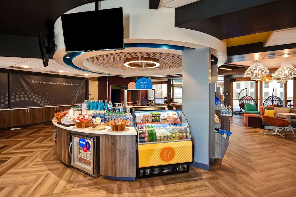 Snack bar