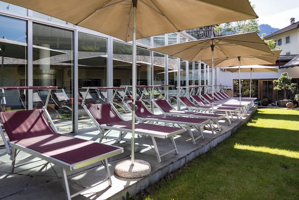 Sundeck