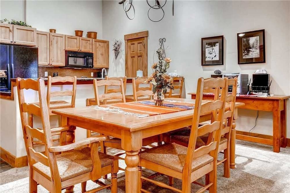 In-room dining