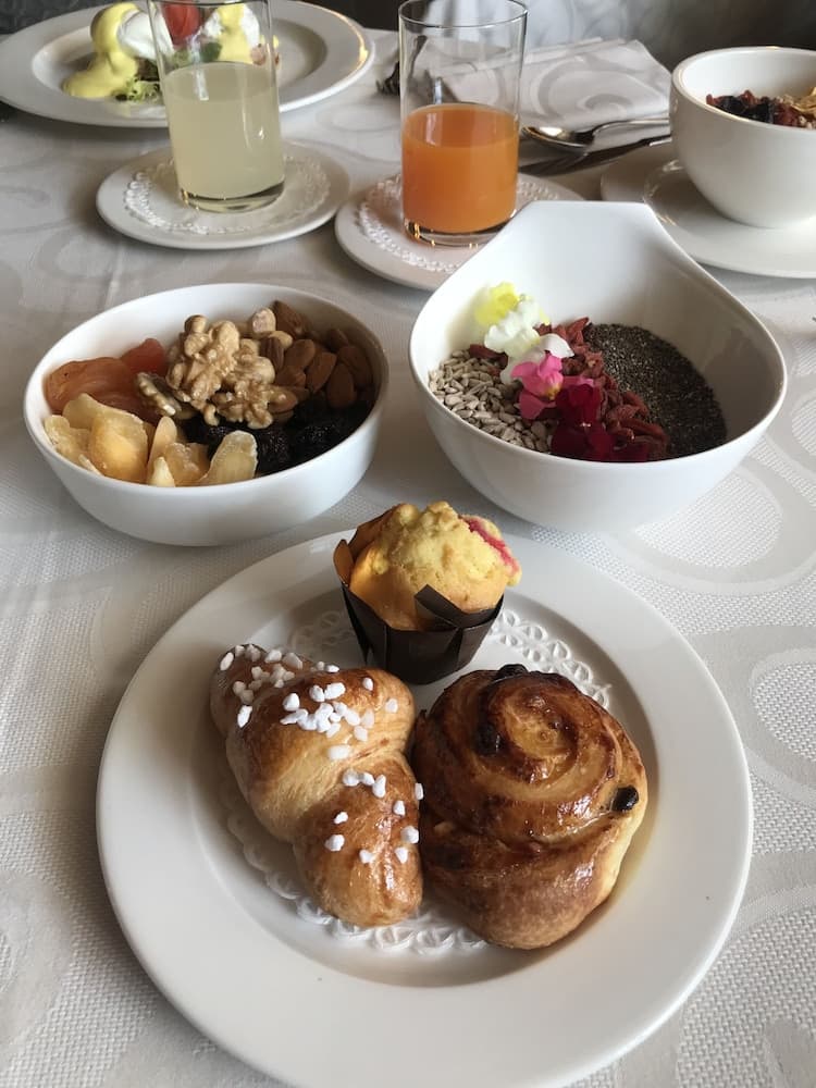 Breakfast meal