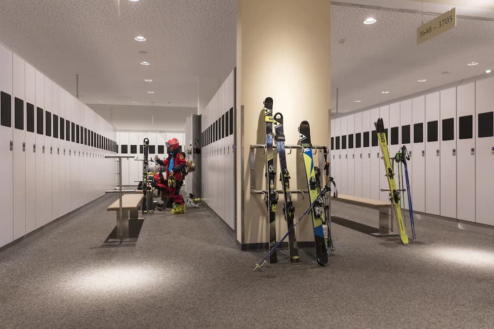 Snow and ski sports