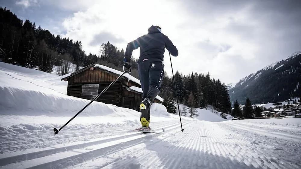 Skiing
