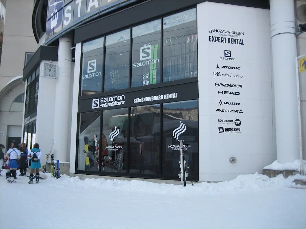 Snow and ski sports