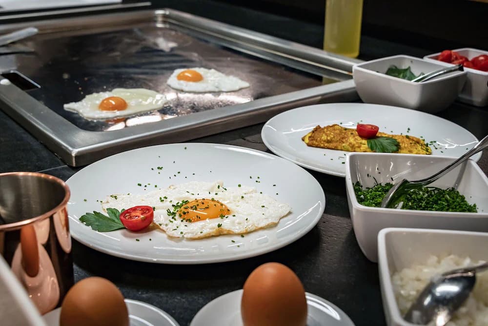 Breakfast buffet