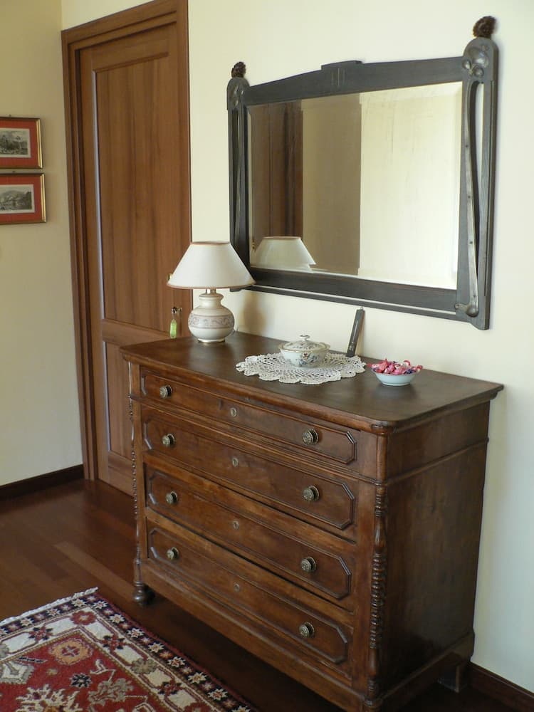 Room amenity