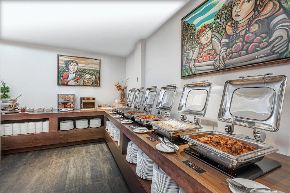 Breakfast buffet