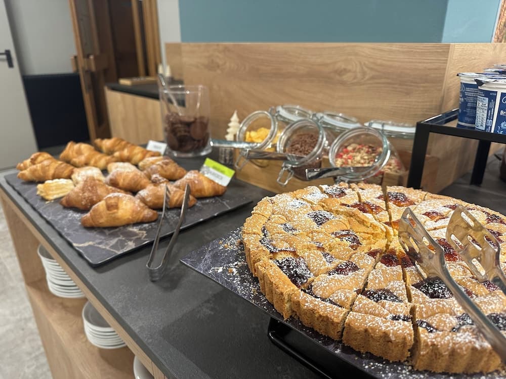 Breakfast buffet