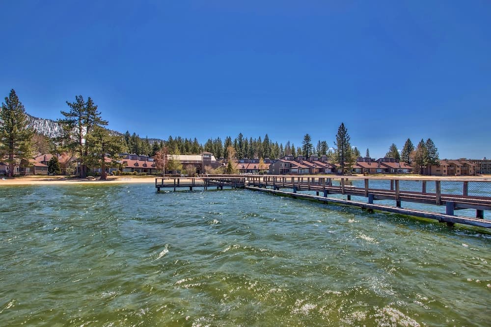 Dock