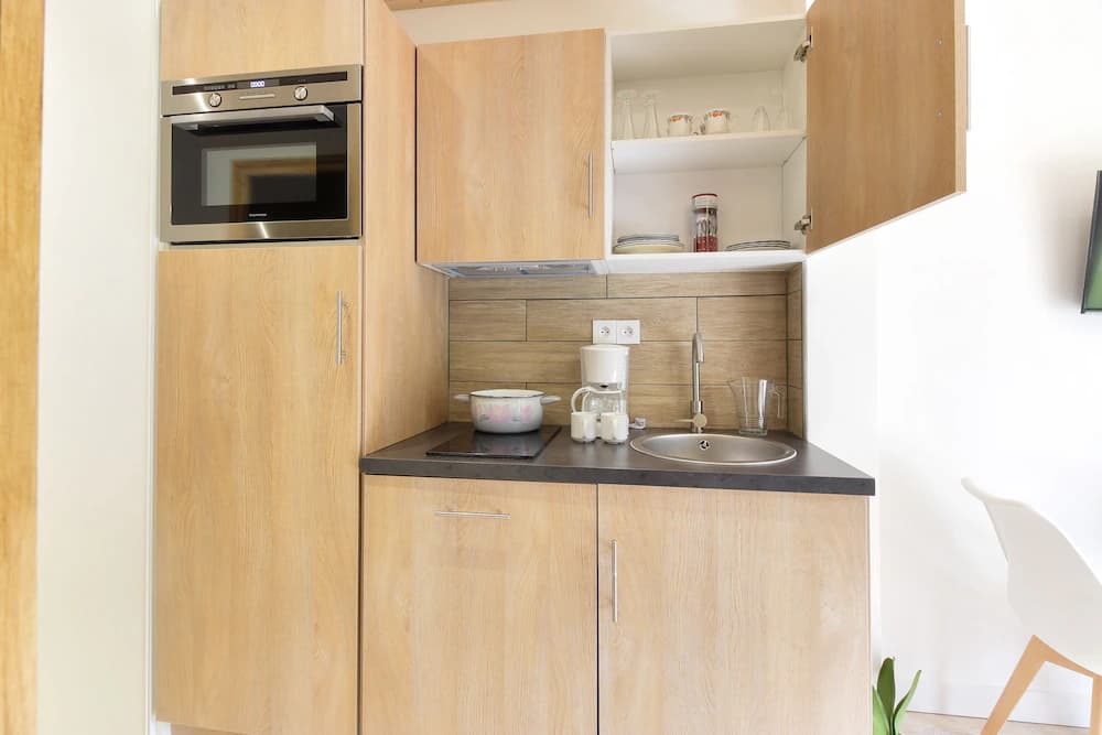 Private kitchenette