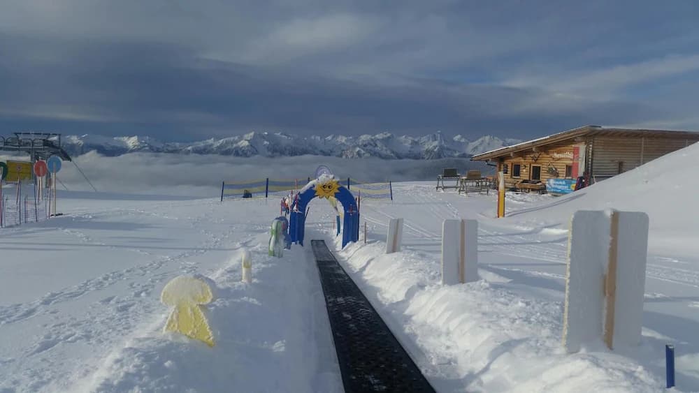 Snow and ski sports