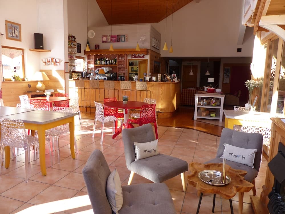 Snack bar