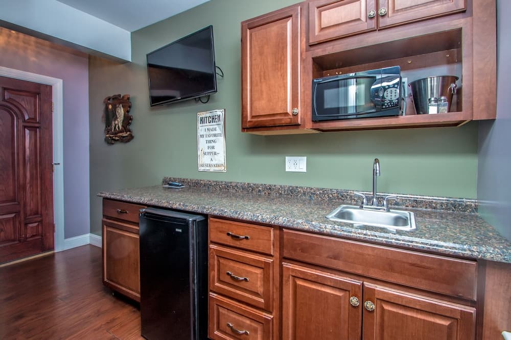 Private kitchenette