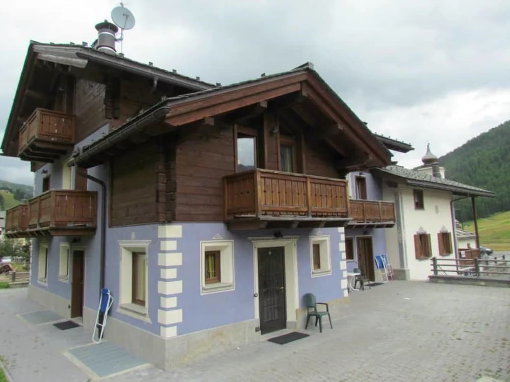 Primary image