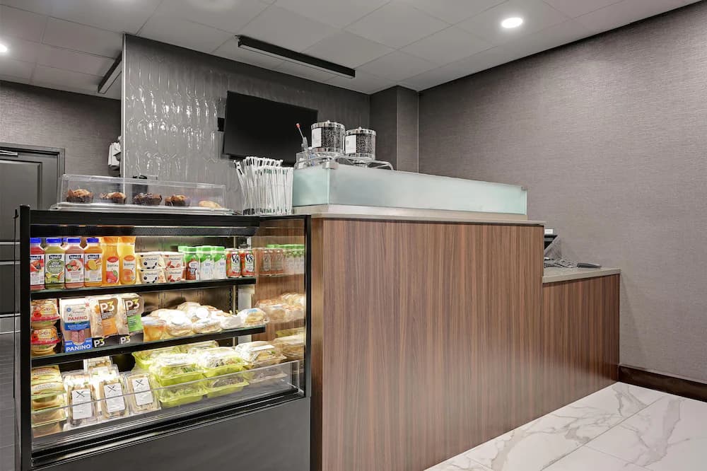 Snack bar
