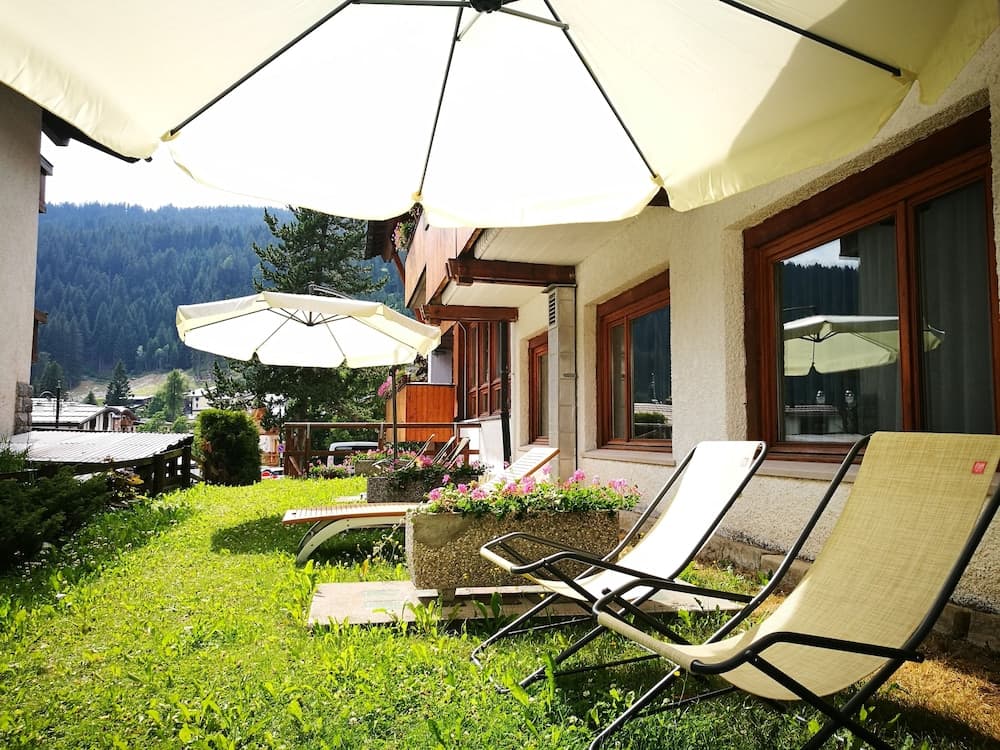 Sundeck