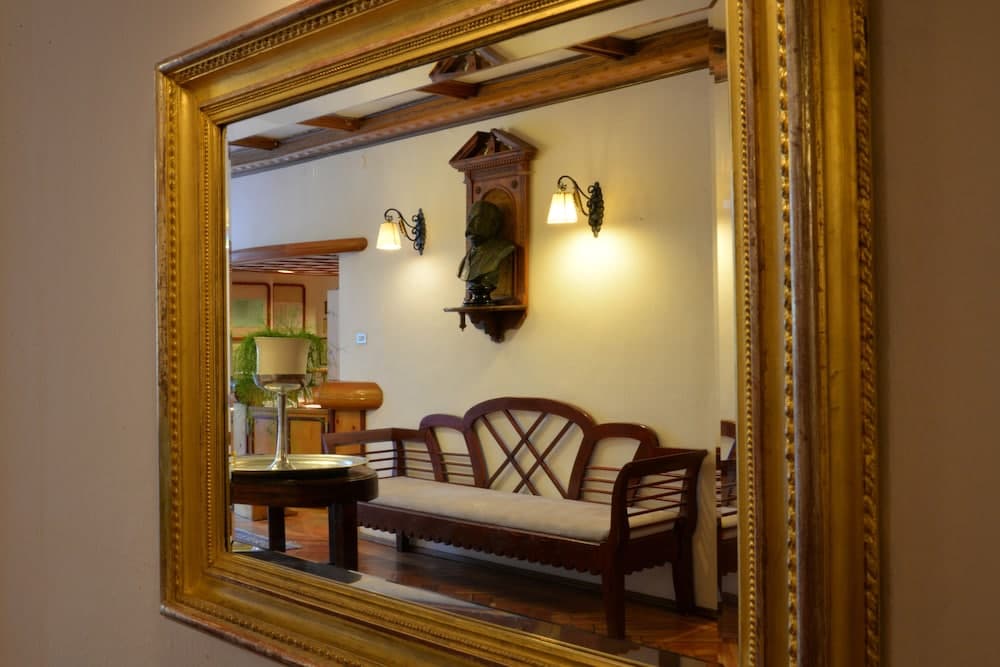 Reception hall