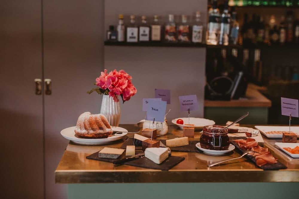 Breakfast buffet