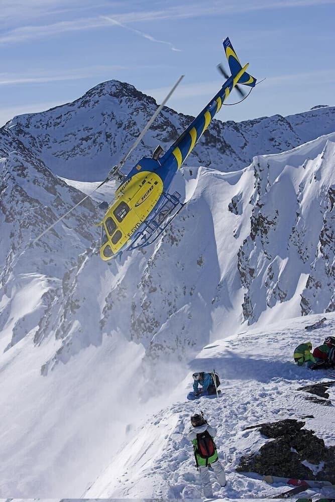 Helicopter/plane tours