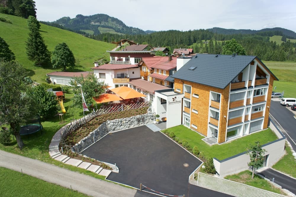 Primary image