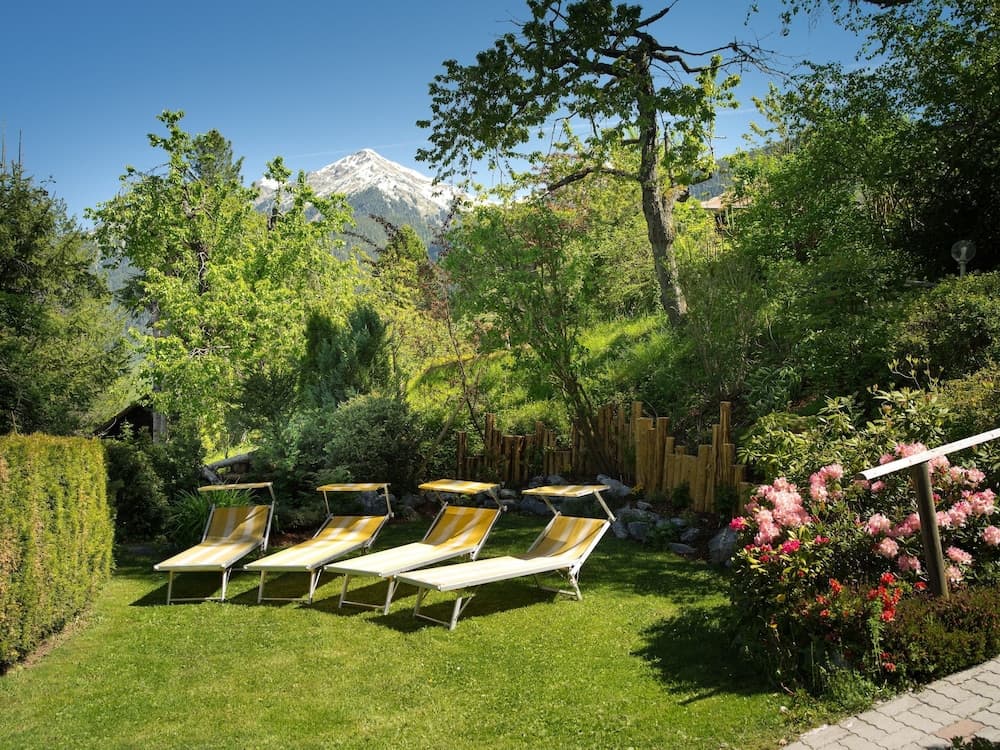 Sundeck