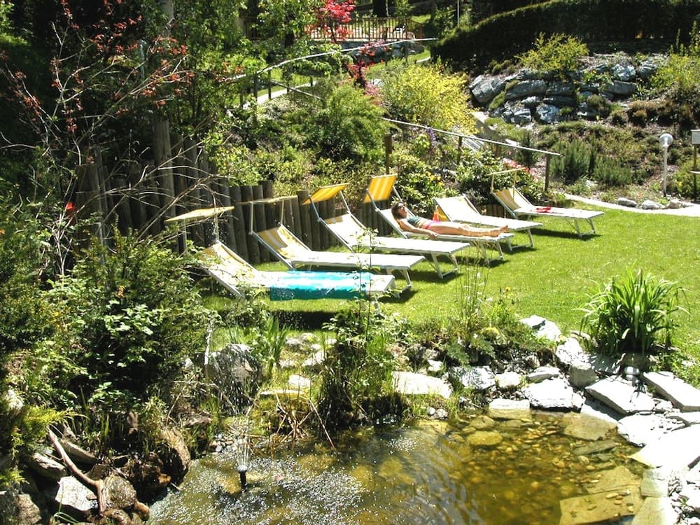 Sundeck