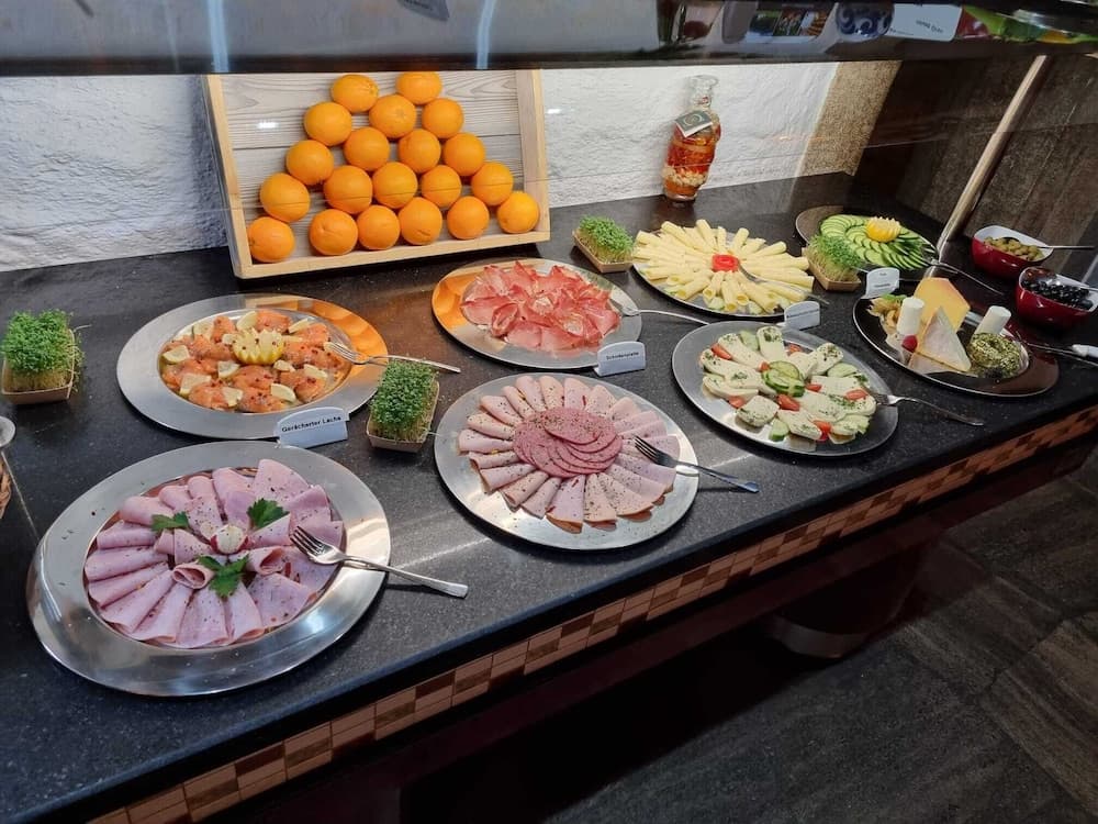 Breakfast buffet