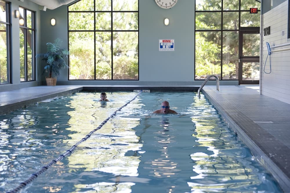 Exercise/lap pool