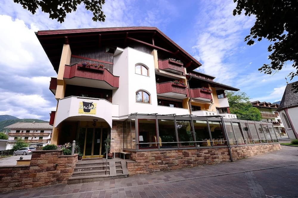 Primary image
