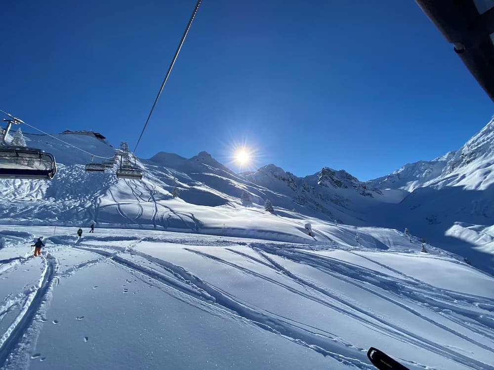 Snow and ski sports