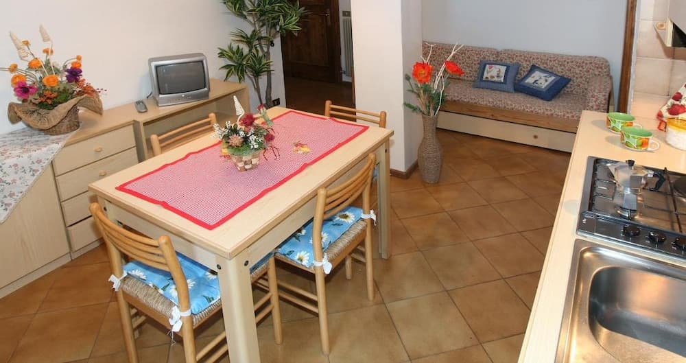 In-room dining