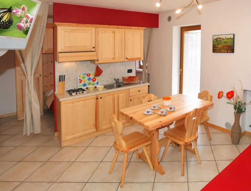 In-room dining
