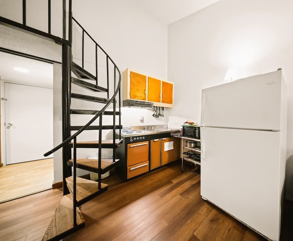 Private kitchenette