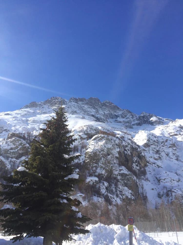 Snow and ski sports