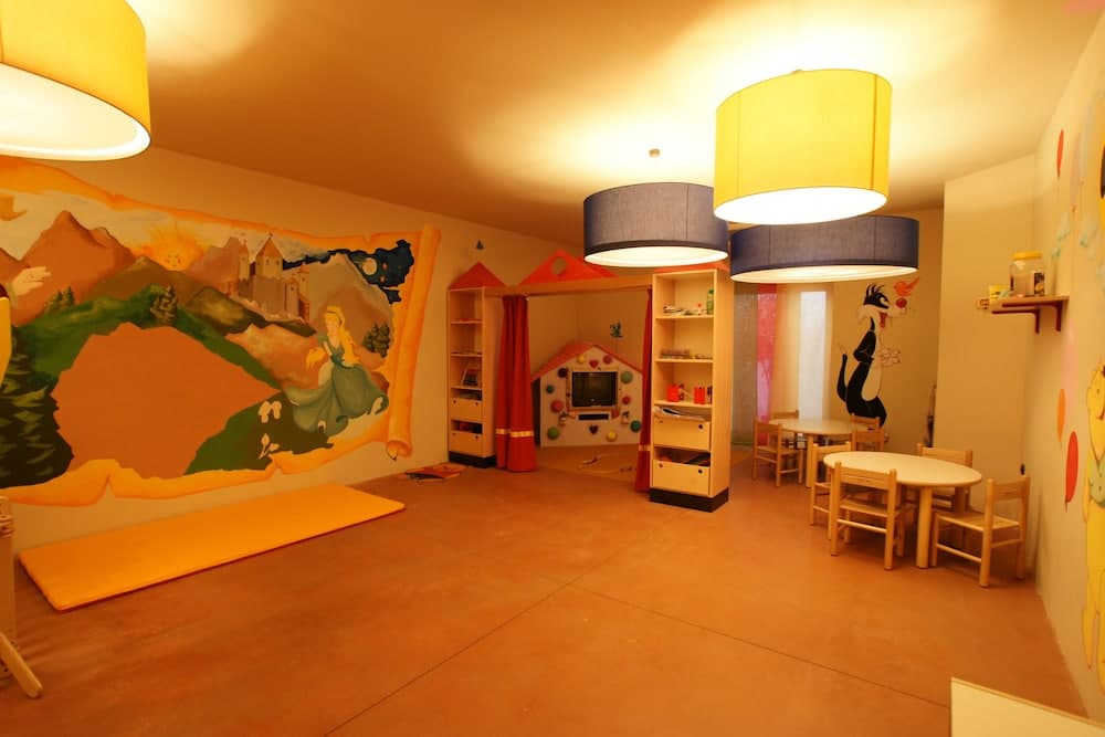 Children's play area - indoor