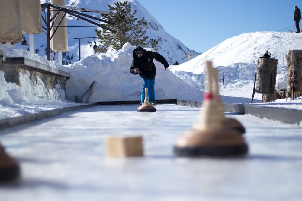 Snow and ski sports
