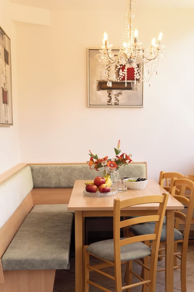 In-room dining