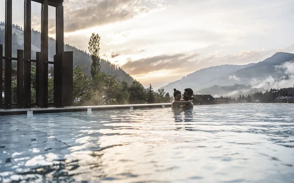 Infinity pool