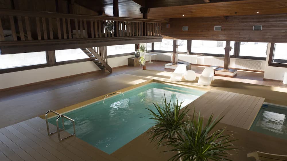Rooftop pool
